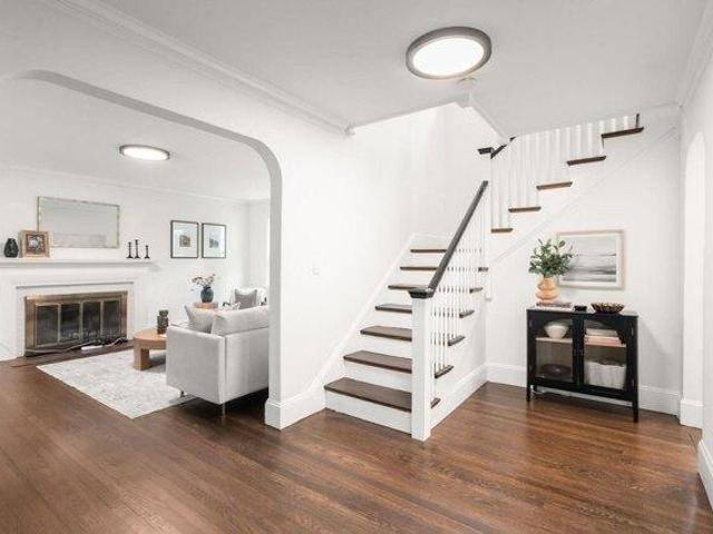 House for sale in Waban, Newton