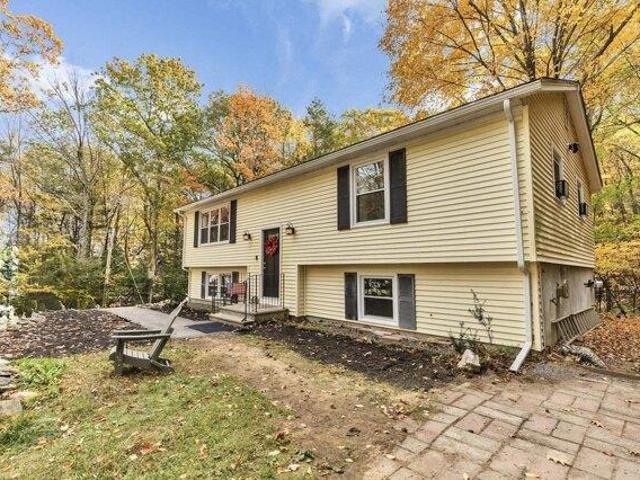 House for sale in Rowes Corner, Newton