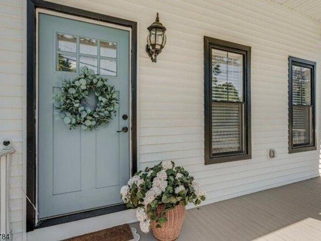 House for sale in Newton, New Jersey