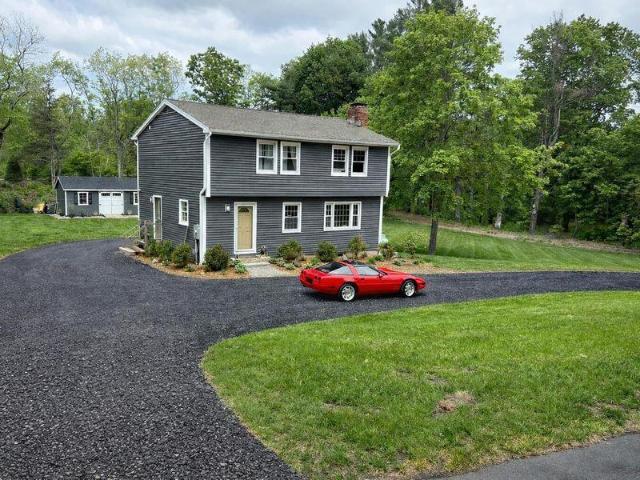 House for sale in Newtown, Connecticut