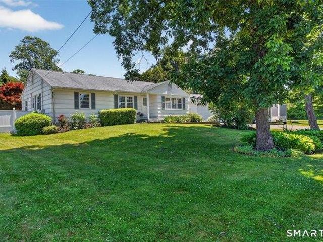 House for sale in Newtown