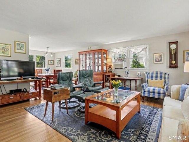 House for sale in Newtown
