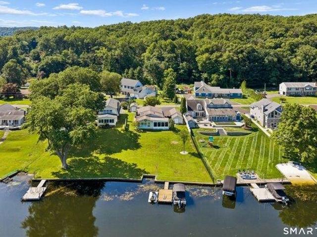 House for sale in Newtown, Connecticut