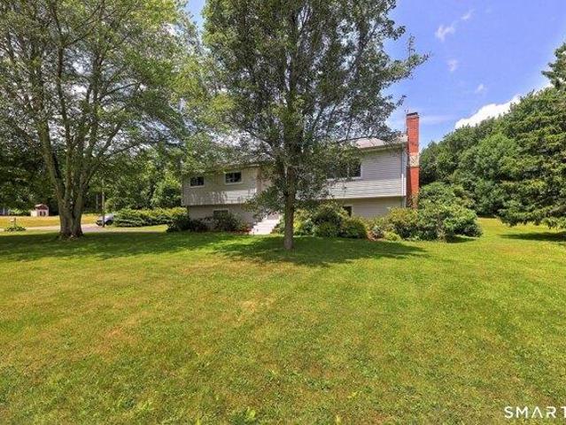 House for sale in Newtown, Connecticut