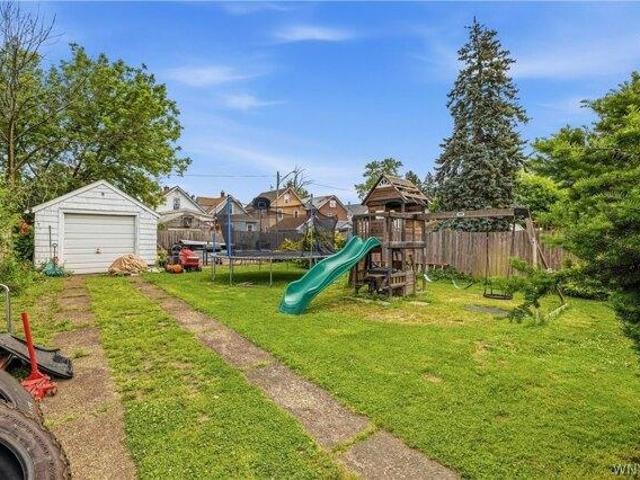 House for sale in Niagara, New York