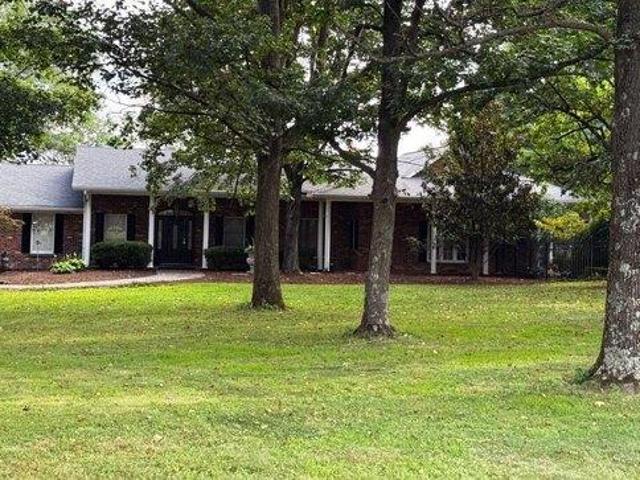 House for sale in Nicholasville, Kentucky