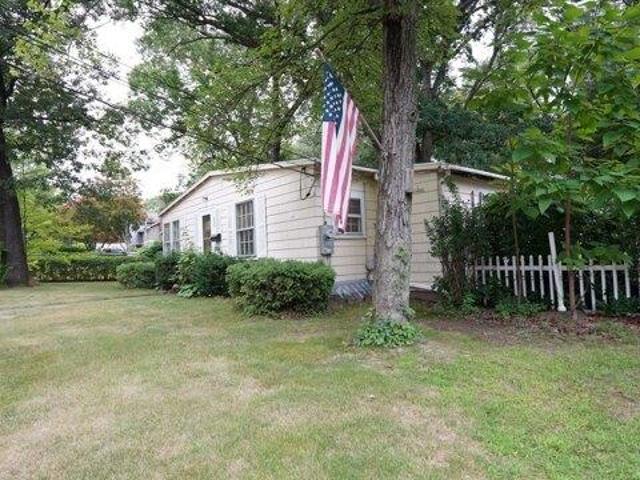 House for sale in Attleboro Falls, North Attleborough