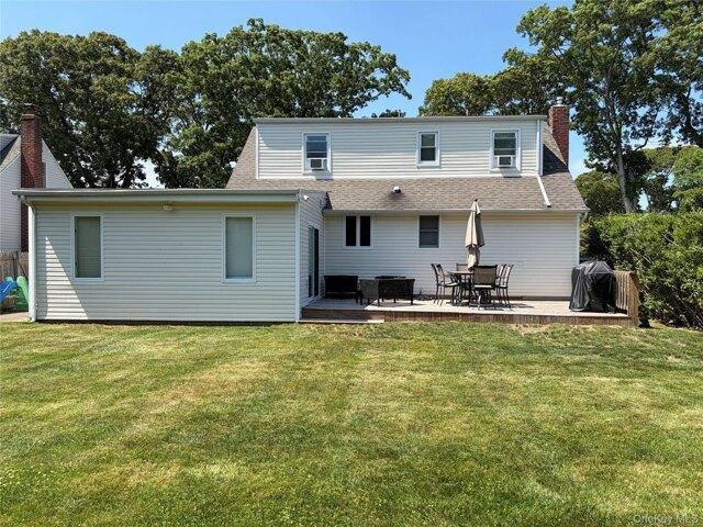 House for sale in Babylon, New York