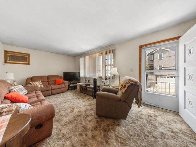 House for sale in Hudson, New Jersey