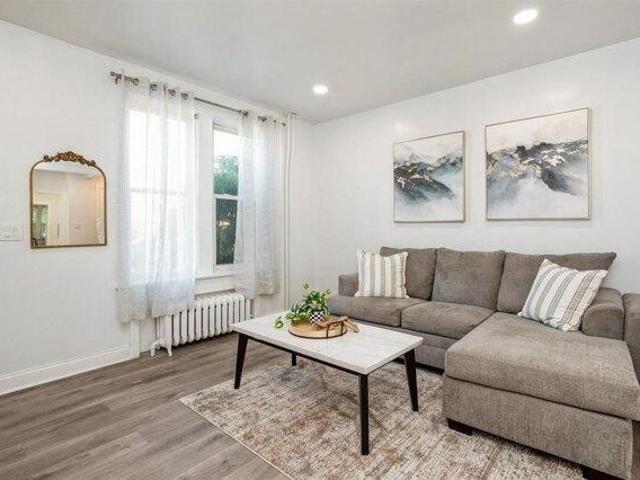 House for sale in Hudson Heights, North Bergen