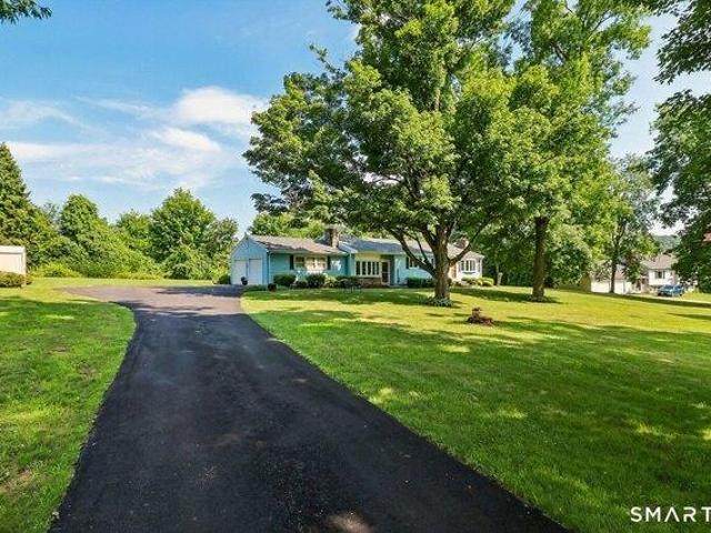 House for sale in North Branford, Connecticut