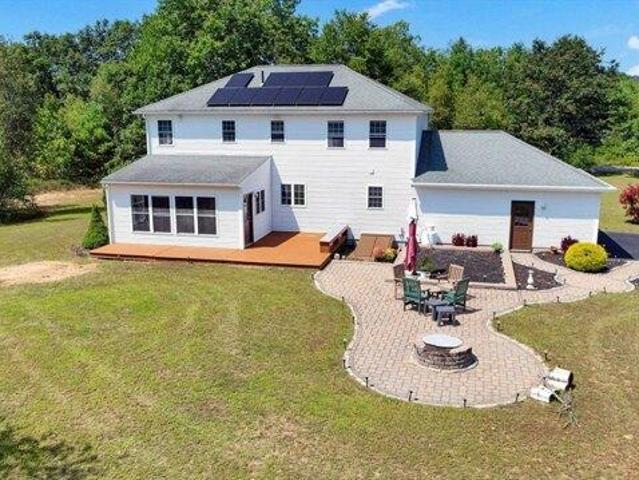 House for sale in North Brookfield, Massachusetts