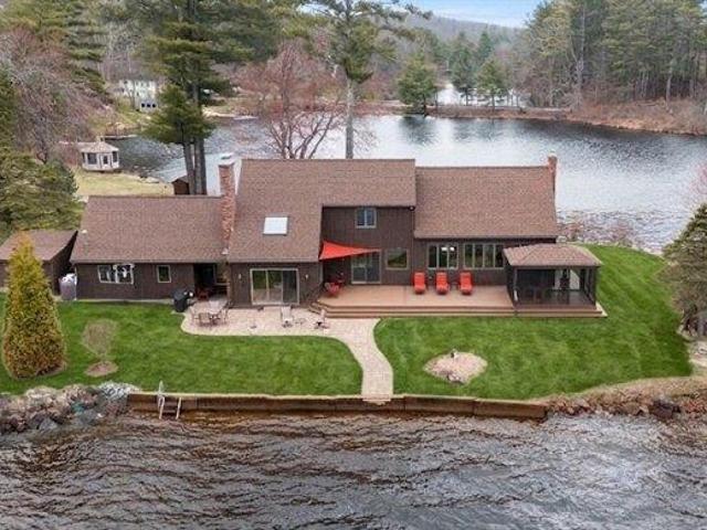 House for sale in North Brookfield, Massachusetts