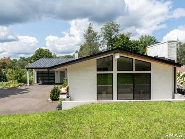 House for sale in North Haven, Connecticut