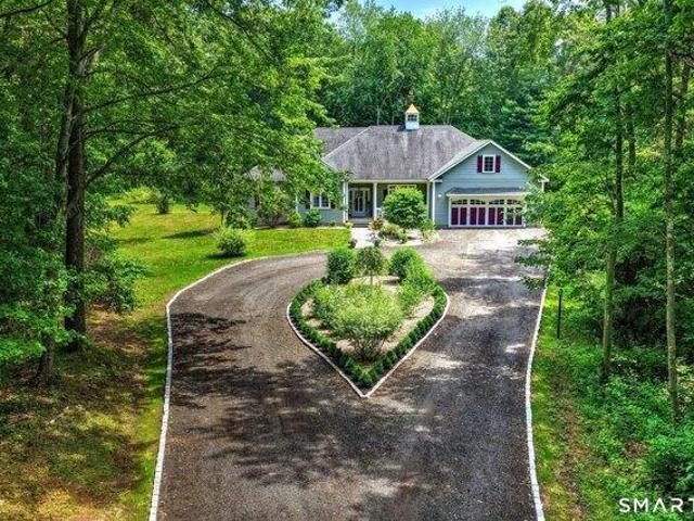 House for sale in North Haven, Connecticut