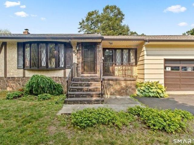 House for sale in North Haven, Connecticut