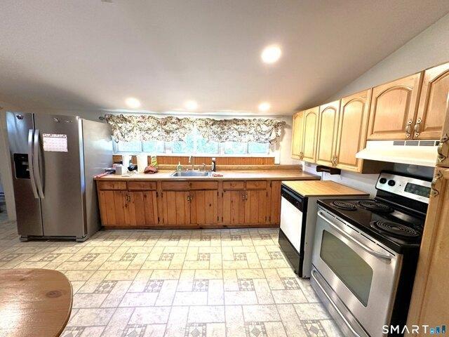 House for sale in North Haven, Connecticut
