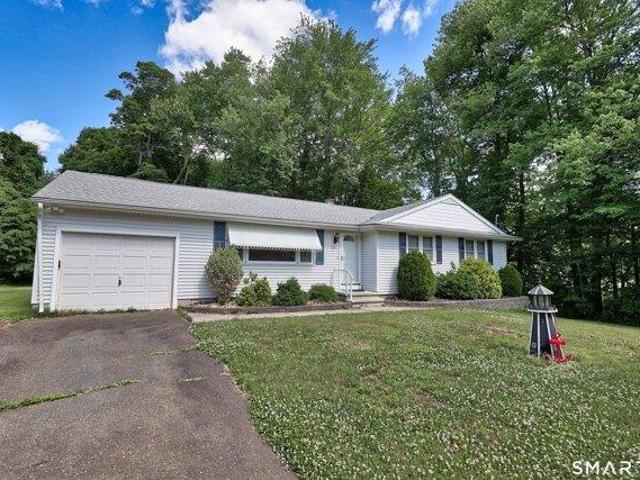 House for sale in North Haven, Connecticut