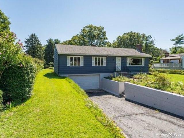 House for sale in North Haven, Connecticut
