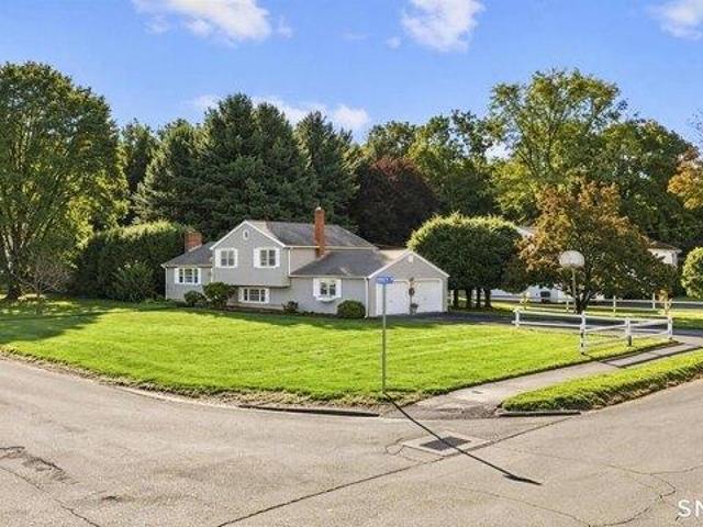 House for sale in North Haven, South Central Connecticut Planning Region