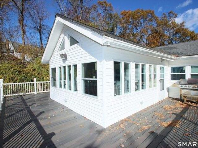 House for sale in Millbrook, North Haven