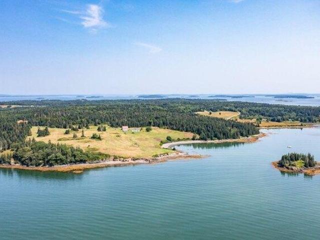 House for sale in North Haven, Maine