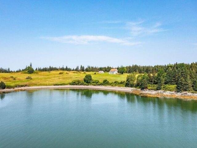 House for sale in North Haven, Maine