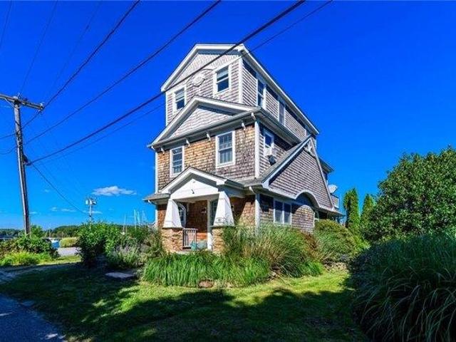House for sale in Wickford, North Kingstown