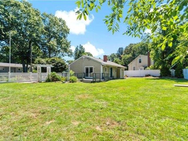 House for sale in Plum Point, North Kingstown