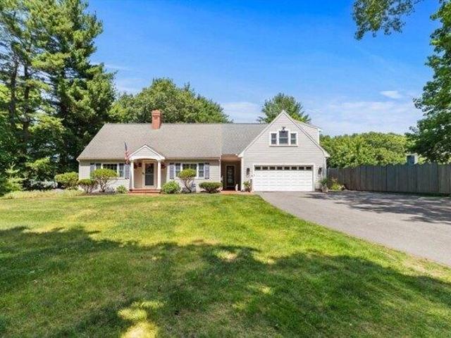 House for sale in North Reading, Massachusetts