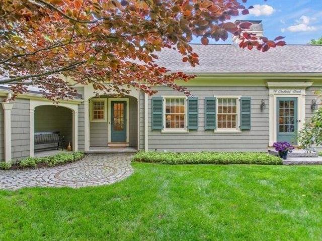 House for sale in North Reading, Massachusetts