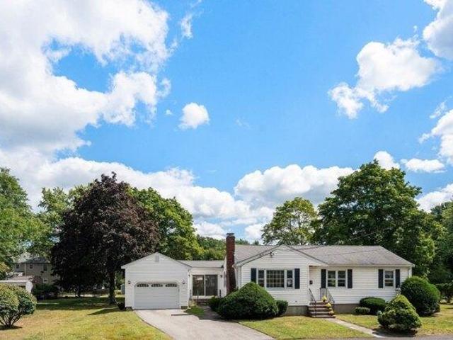 House for sale in North Reading, Massachusetts