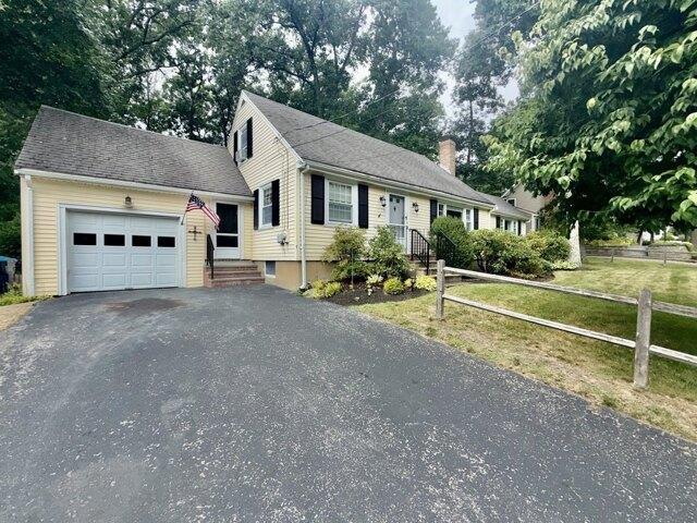 House for sale in North Reading, Middlesex County