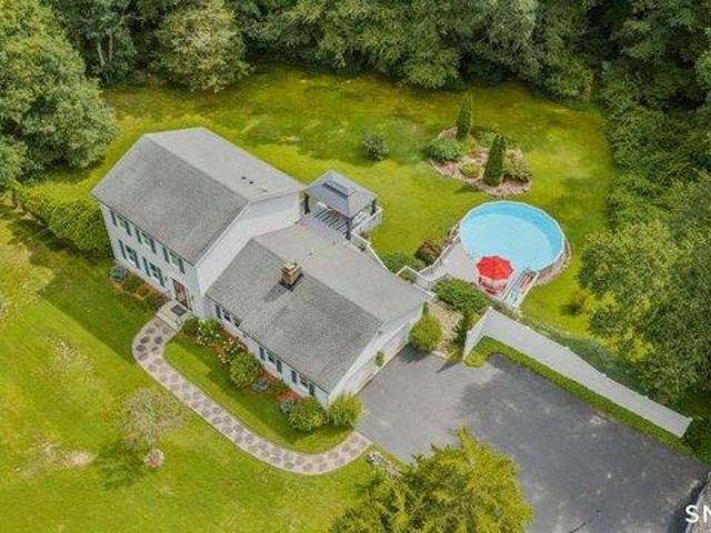 House for sale in North Stonington, Connecticut