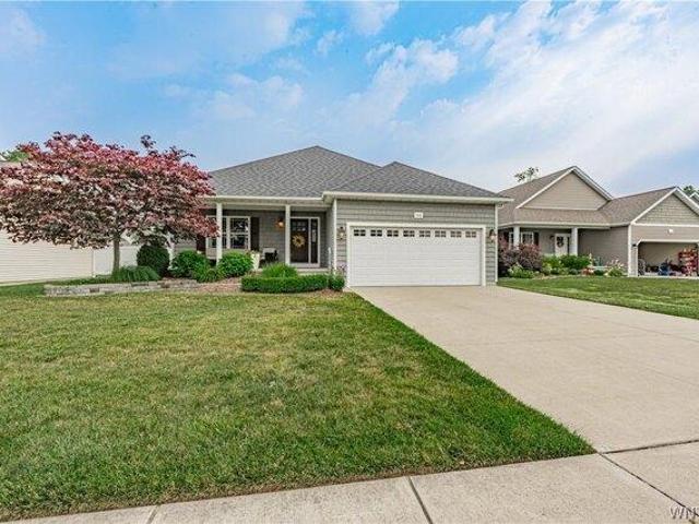 House for sale in Niagara, New York