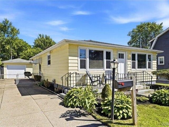 House for sale in Niagara, New York