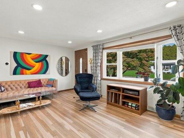 House for sale in Northampton, Hampshire County