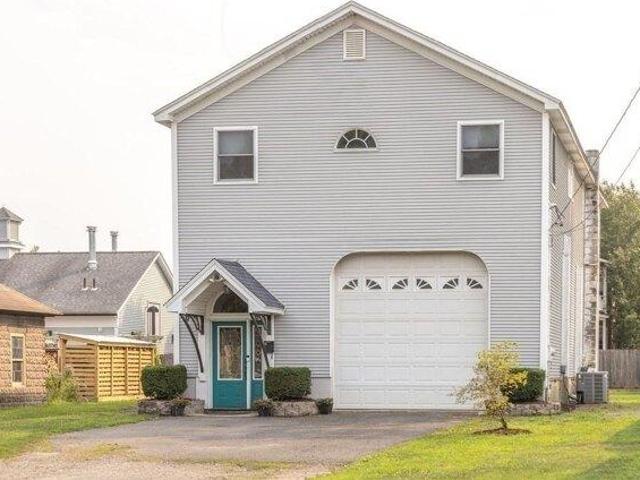 House for sale in Northampton, Hampshire County