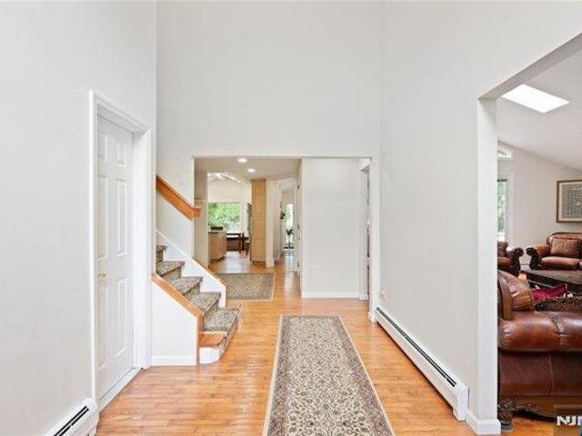 House for sale in Northvale, New Jersey