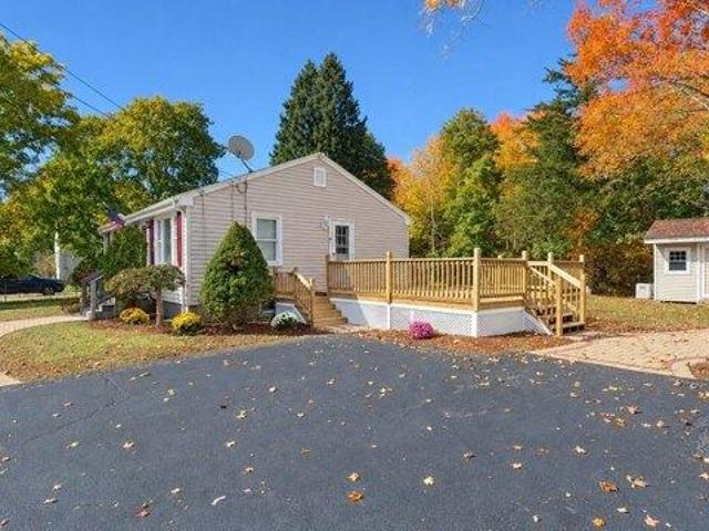 House for sale in Barrowsville, Norton