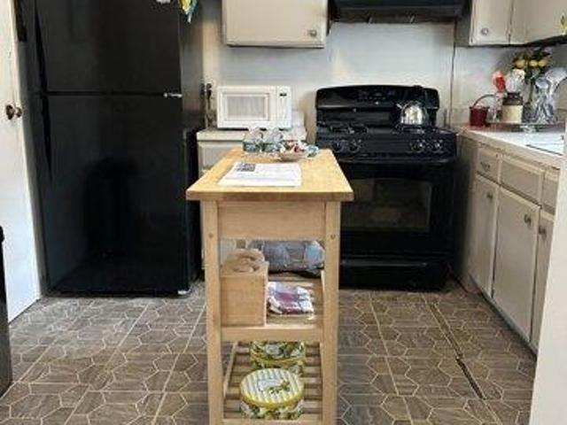 House for sale in East Norwalk, Norwalk