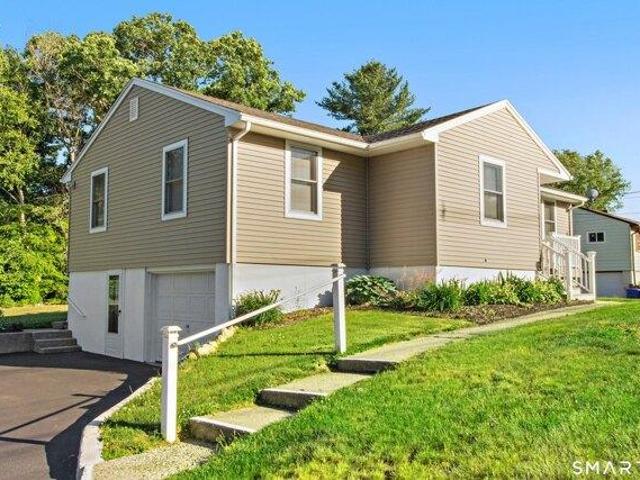 House for sale in Norwich, Connecticut