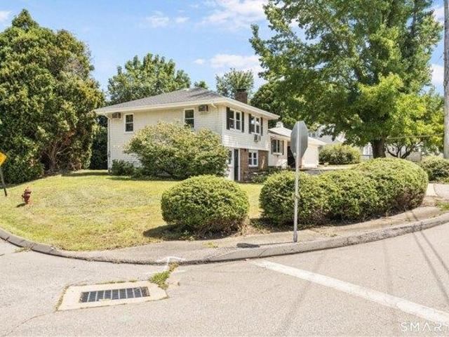 House for sale in Norwich, Connecticut