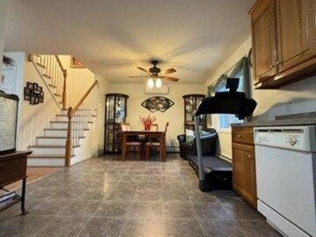 House for sale in Laurel Hill, Norwich