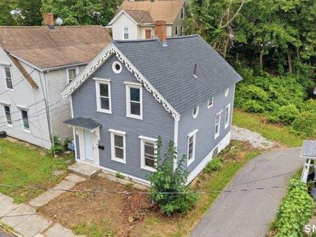 House for sale in Laurel Hill, Norwich
