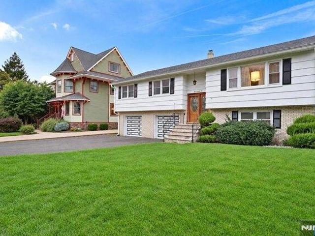 House for sale in Nutley, Essex County