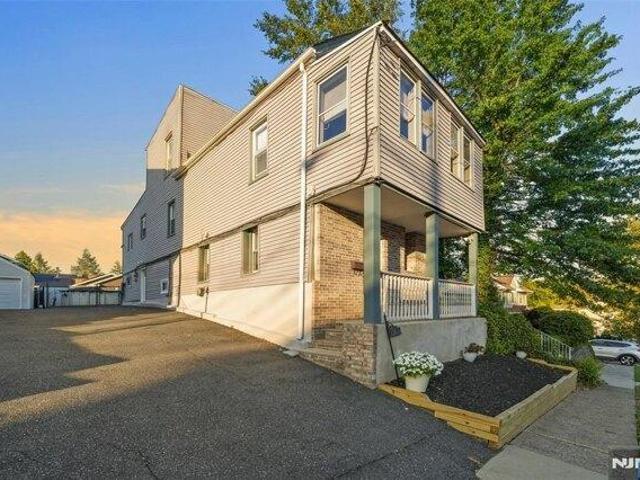 House for sale in Nutley, Essex County