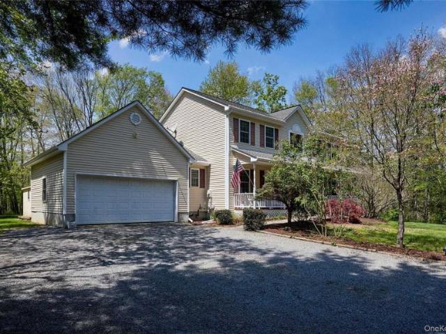 House for sale in Holmes, New York
