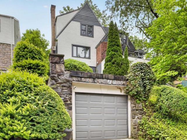 House for sale in Glenwood, New York