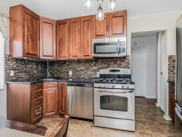 House for sale in Glenwood, New York